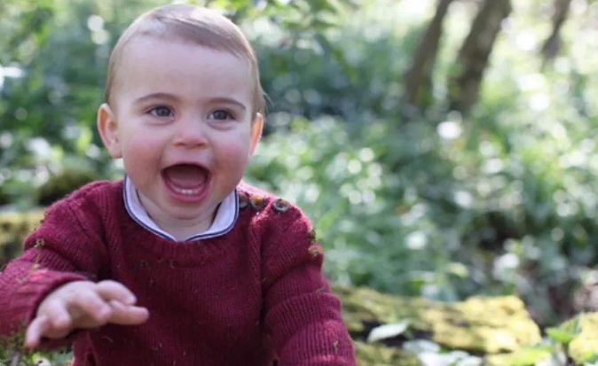 Kate Middleton et le Prince William ont finalement publié une nouvelle photo du Prince Louis à l'occasion de son 6e anniversaire