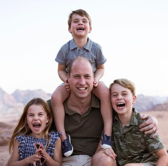 Kate Middleton et le Prince William ont finalement publié une nouvelle photo du Prince Louis à l'occasion de son 6e anniversaire