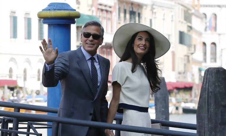 Pourquoi George et Amal Clooney ont quitté leur manoir de 13 millions de dollars: Leur déménagement urgent avec 2 enfants