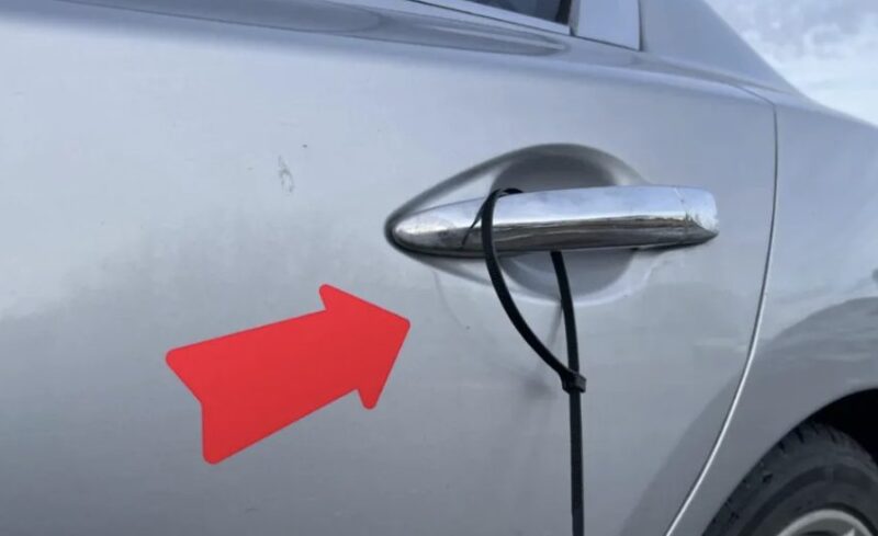 Alerte pour les conducteurs : ce que vous devez savoir sur le fil autour de la poignée de votre voiture
