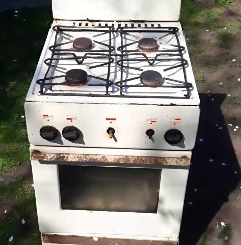 Nous avons réinventé cette vieille cuisinière à gaz: Découvrez le résultat de notre transformation, qui étonne et inspire