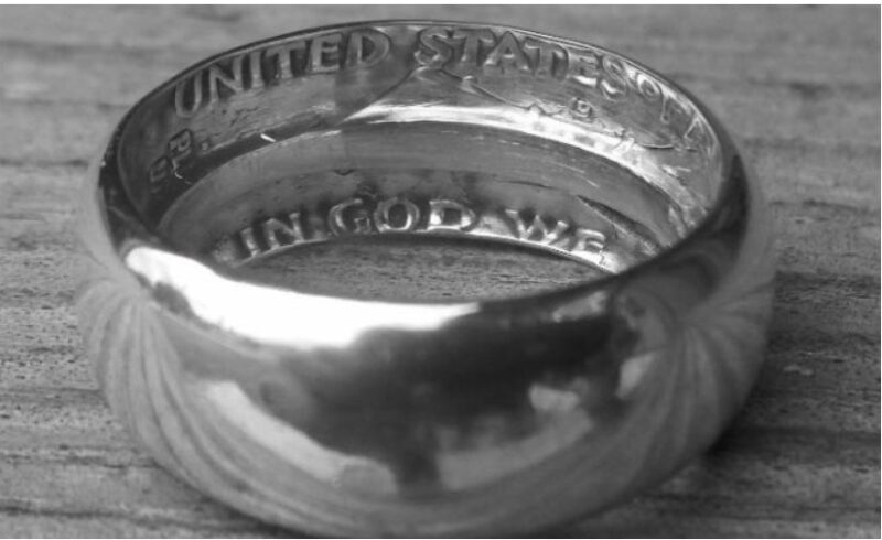Comment fabriquer une bague à partir d'une pièce de monnaie
